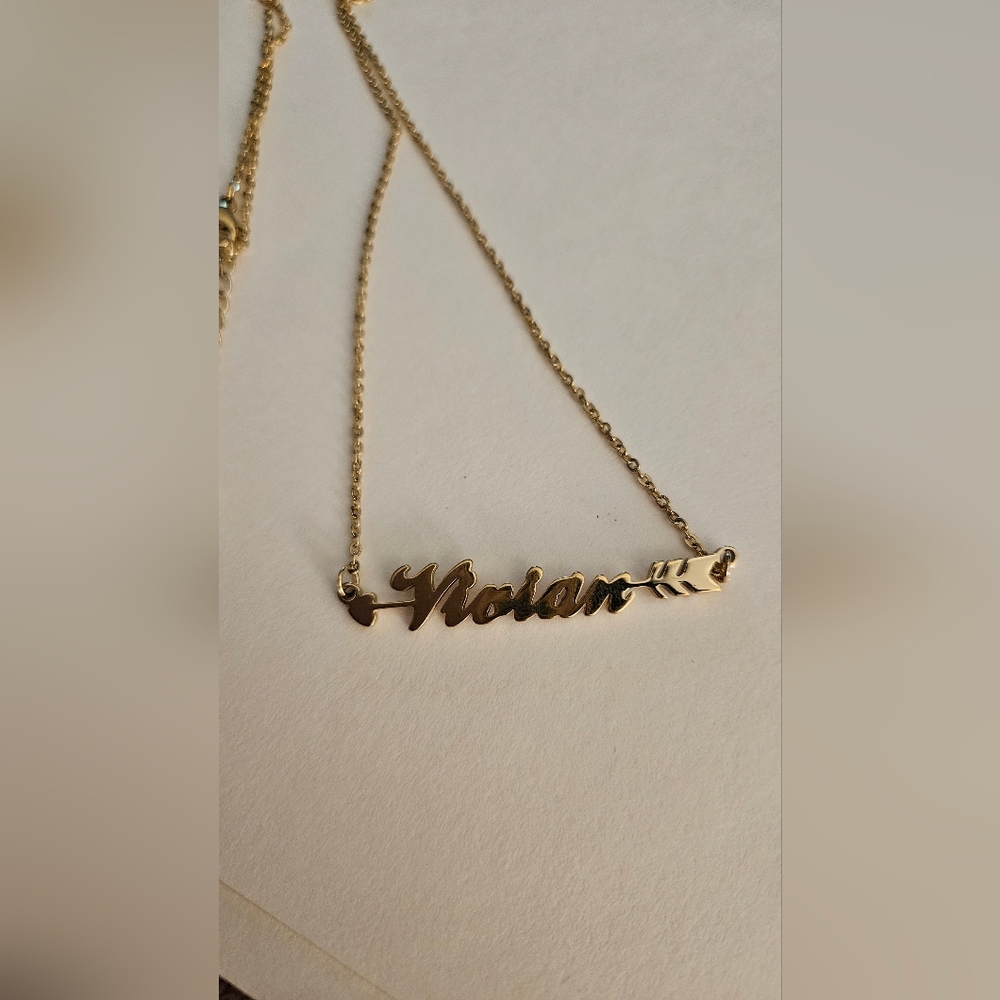 Vivan Gold Name Necklace